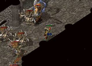 在赤月打蜘蛛的时候要怎么组队最好 在赤月打蜘蛛的时候要怎么组队最好